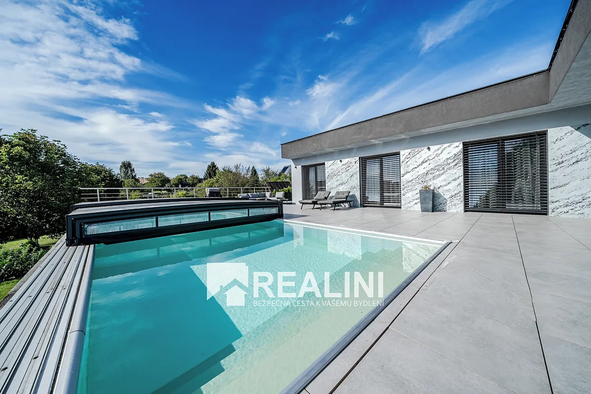 Prodej rodinného domu 162 m², pozemek 1836 m²
